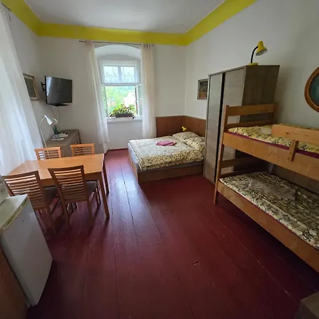 Fara * Choustnikovo Hradiste