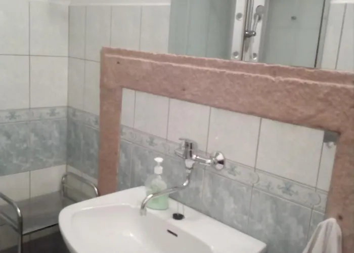 Fara Choustnikovo Hradiste